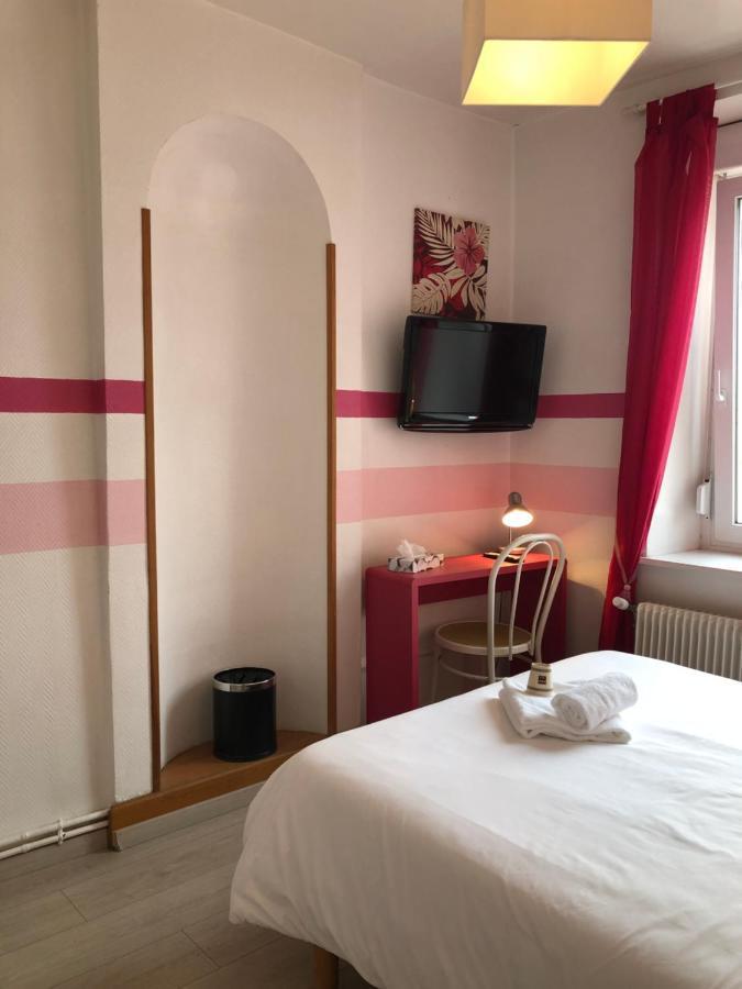 Enzo Hotels Neufchateau By Kyriad Direct Екстер'єр фото